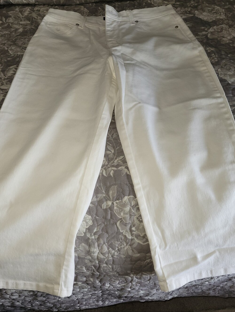 Amanda White Denim Capris